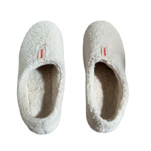 Bombas Women’s Sunday Slippers Sherpa Slip On Size 10 Cream